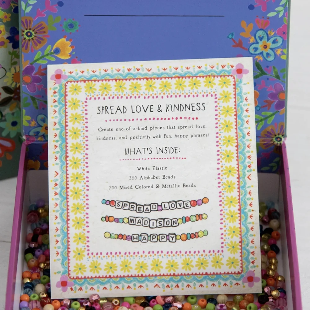 Spread Love Bracelet Making Kit - Picture 4 of 7